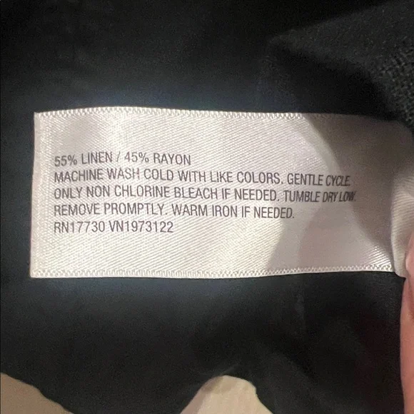 Universal Thread Black Short Sleeve Blouse - Picture 8 of 10